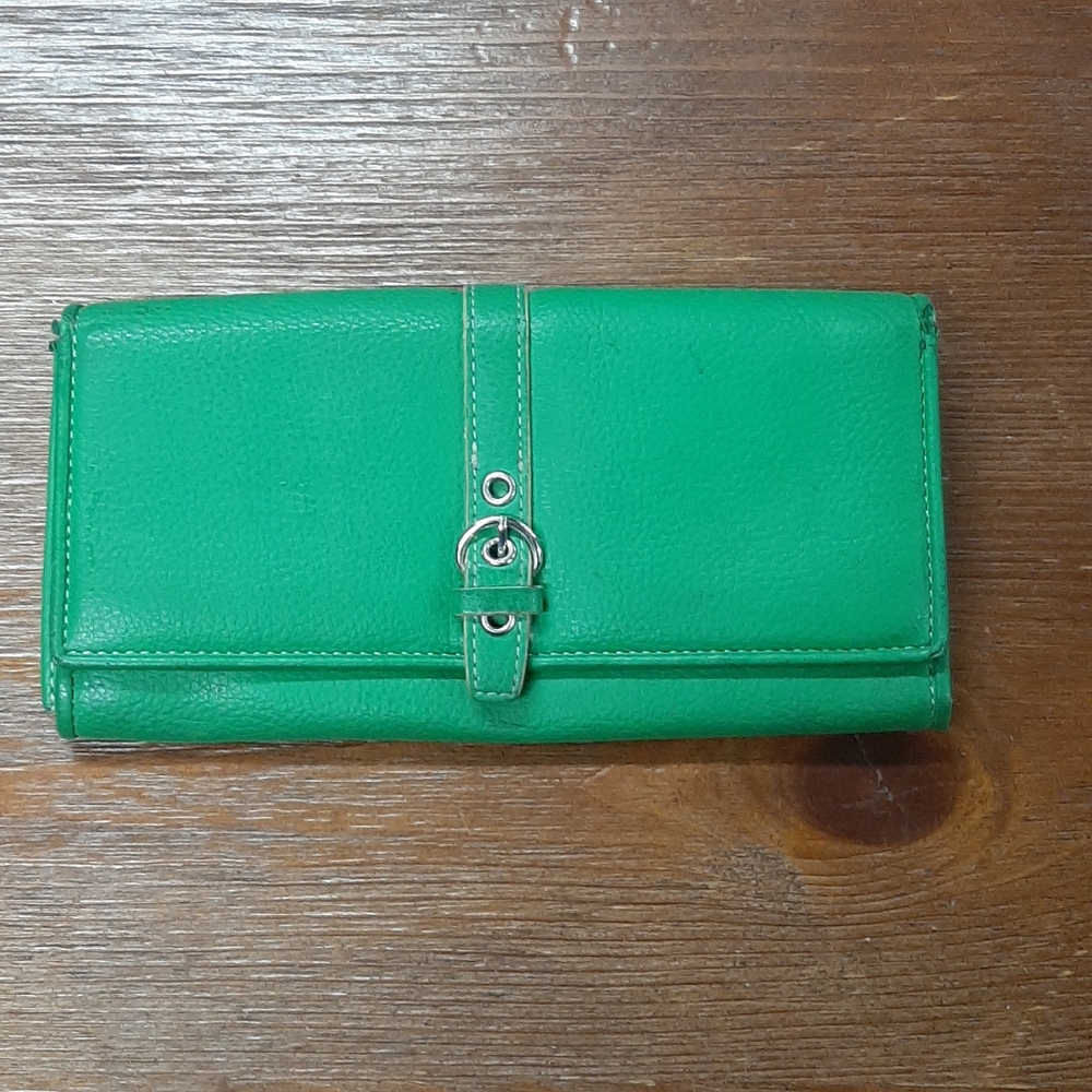 Green Leather Women's Wallet